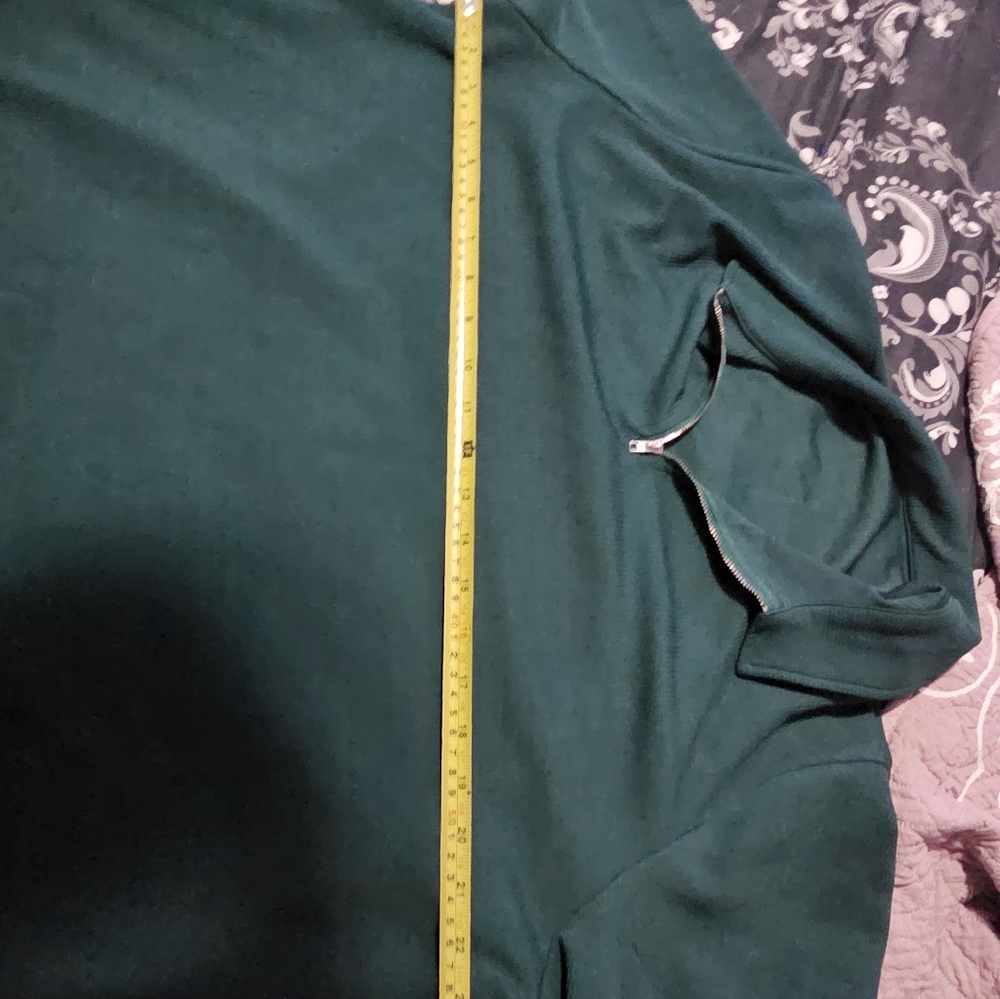 Womens's Green Half-Zip Sweater - Picture 4 of 5
